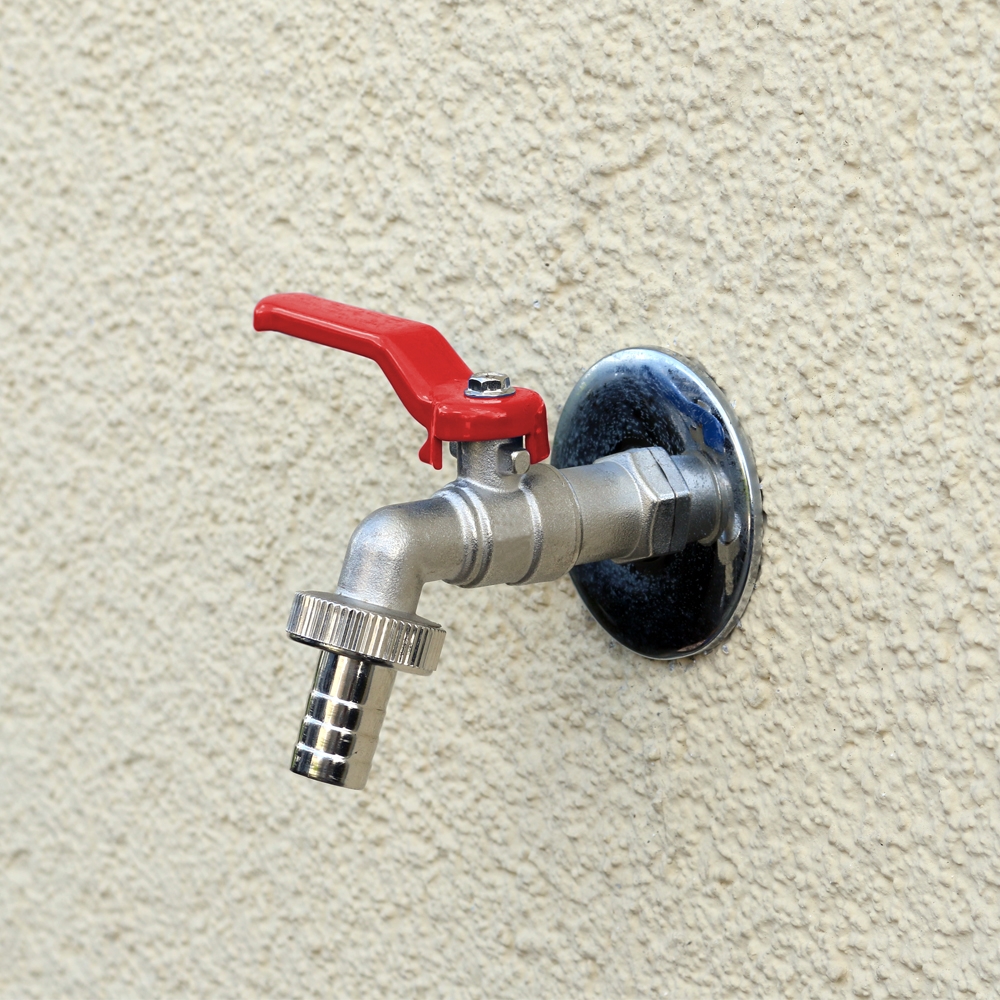Auslaufkugelhahn / Auslaufventil in 3/4" mit Schlauchverschraubung