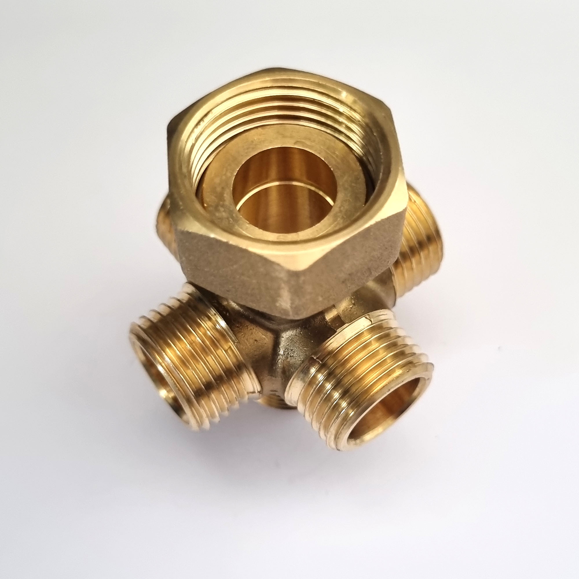 5-fach Wasserverteiler mit 3/4"ÜM inkl. Dichtung und 5 x 1/2" Abgänge mit AG
